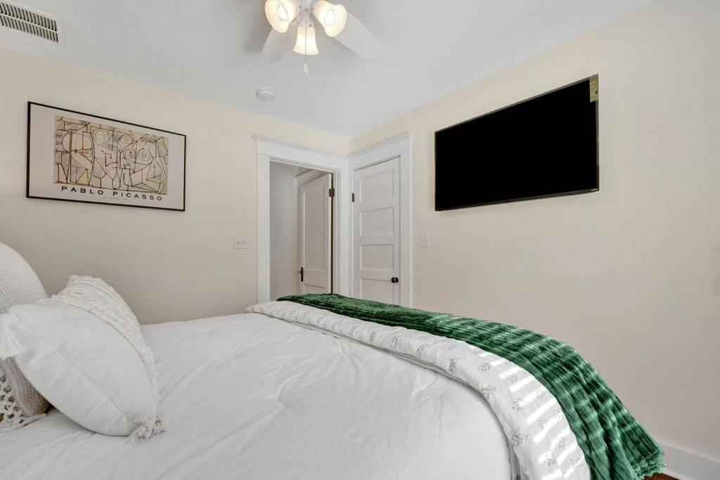 The Victorian - Elegant 3Br Home Near Overton Мемфис Экстерьер фото