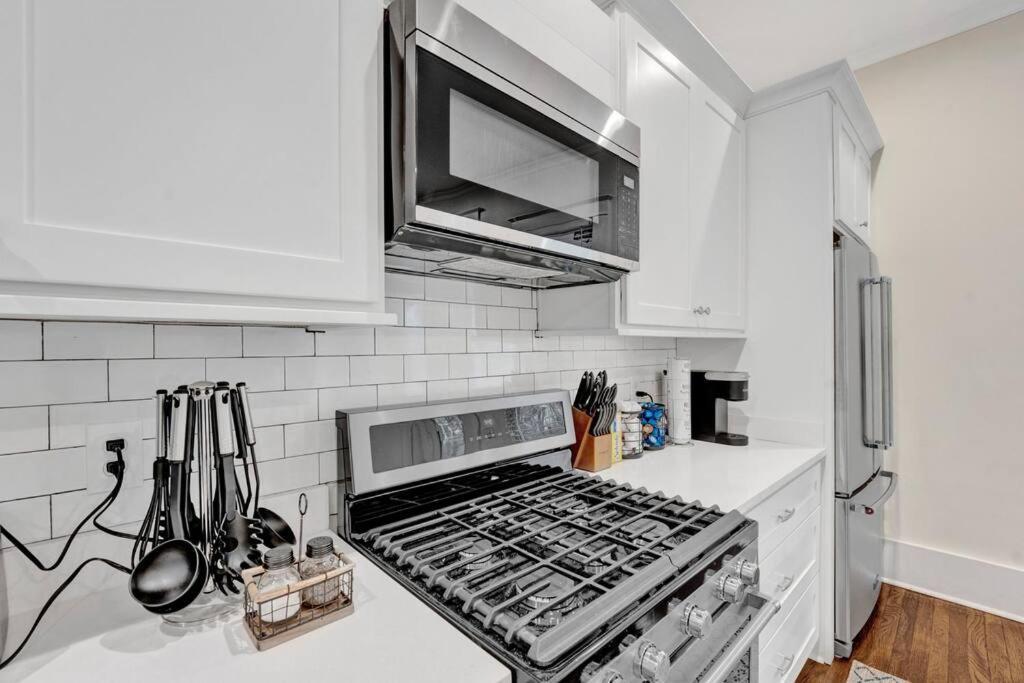 The Victorian - Elegant 3Br Home Near Overton Мемфис Экстерьер фото