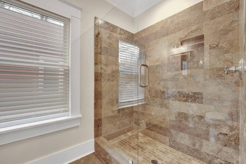 The Victorian - Elegant 3Br Home Near Overton Мемфис Экстерьер фото